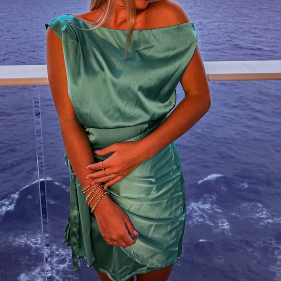 Satin One Shoulder Sleeveless Tie Waist Cocktail Party Mini Dress size small - Picture 3 of 4